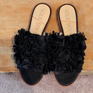 Size 6.5 soft leather black slide